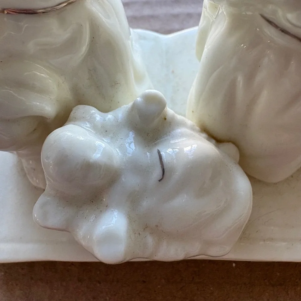 Cream Nativity Scene Religious Figurine Baby Jesus Mary Joseph Gold Trim Vintage
